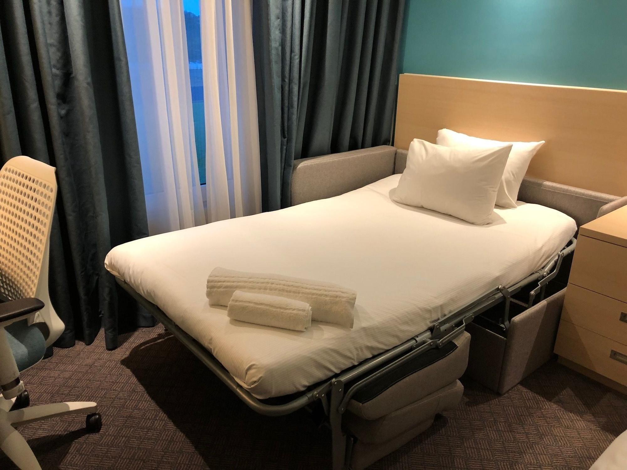 Hampton By Hilton Bristol Airport Hotel Redhill  Ngoại thất bức ảnh