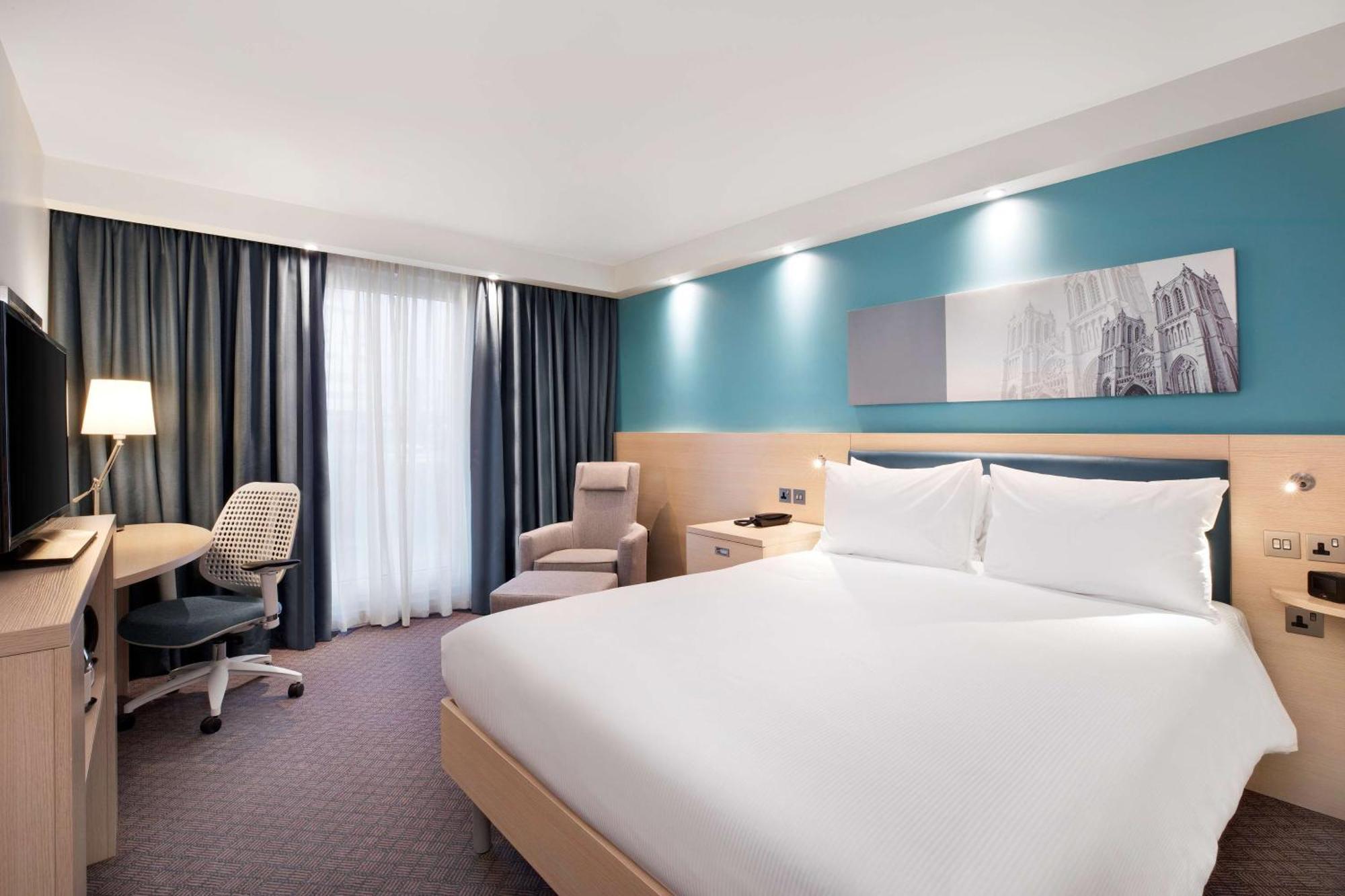 Hampton By Hilton Bristol Airport Hotel Redhill  Ngoại thất bức ảnh