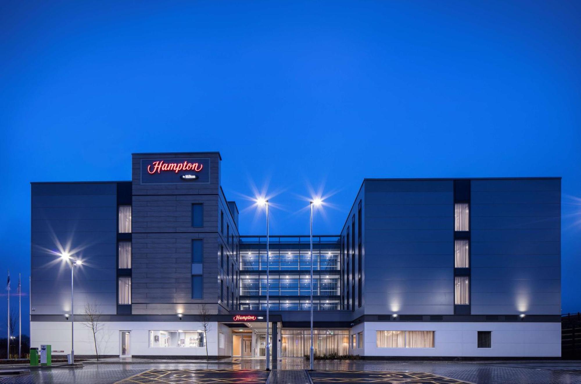 Hampton By Hilton Bristol Airport Hotel Redhill  Ngoại thất bức ảnh