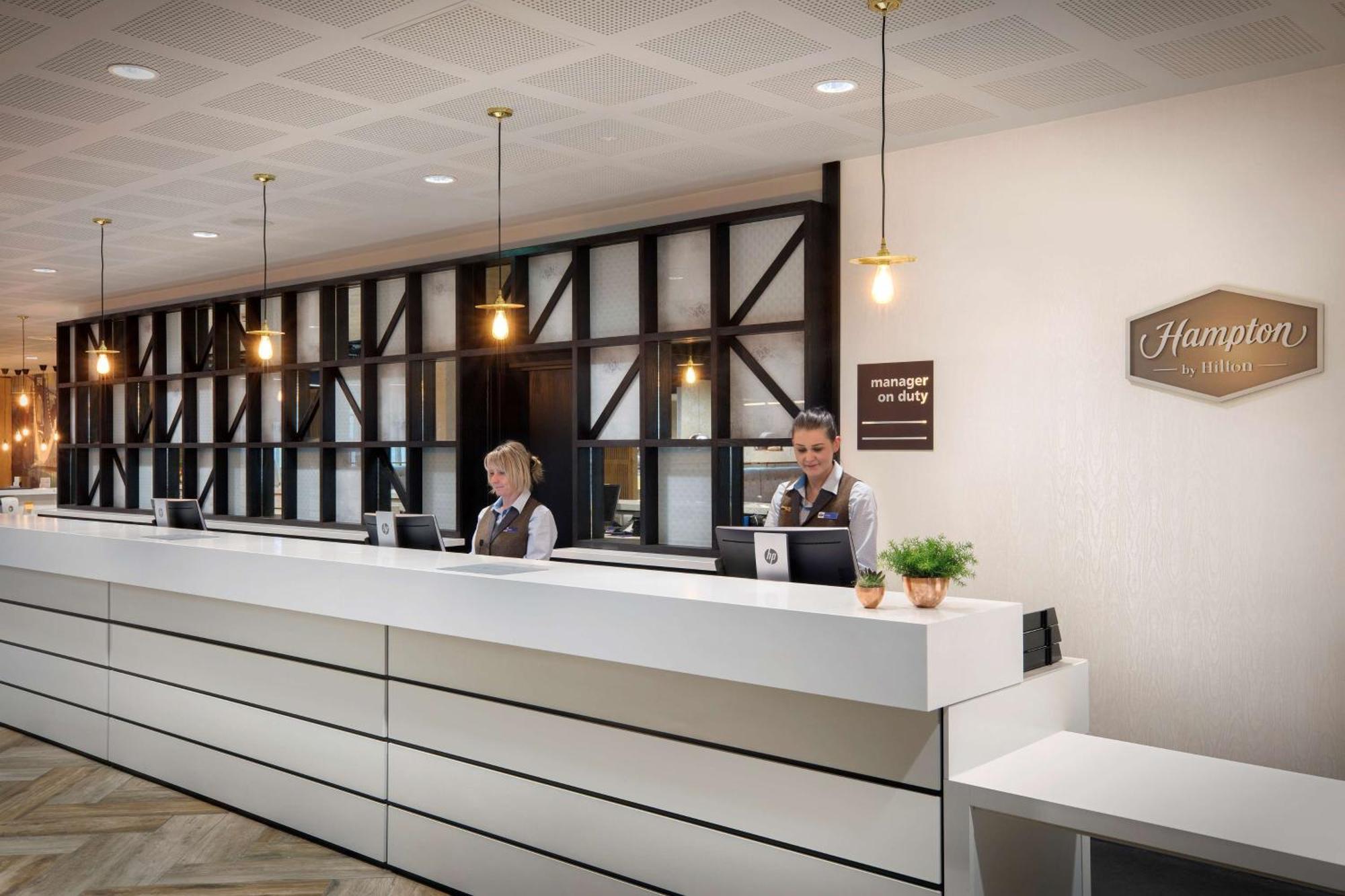 Hampton By Hilton Bristol Airport Hotel Redhill  Ngoại thất bức ảnh
