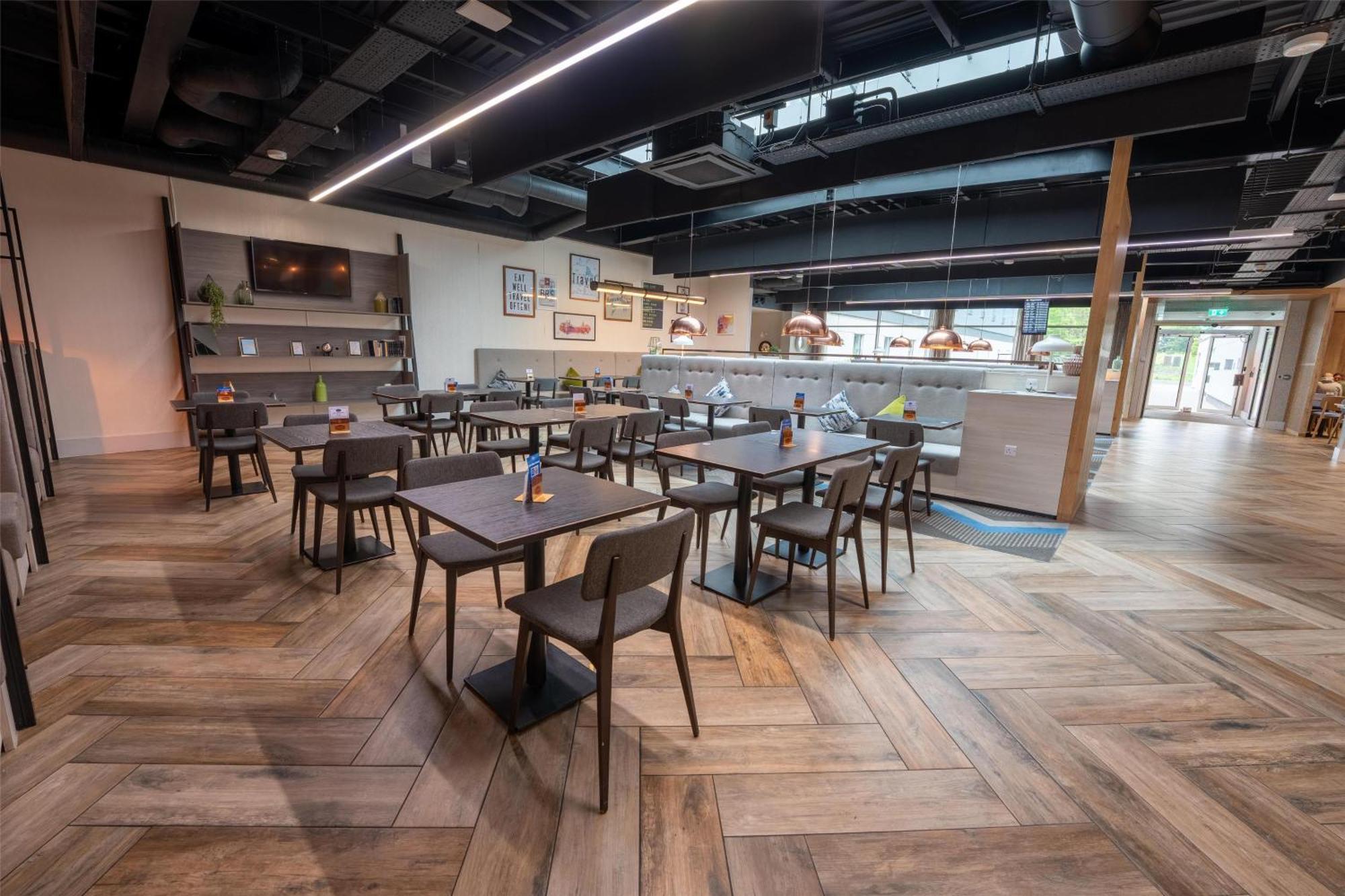 Hampton By Hilton Bristol Airport Hotel Redhill  Ngoại thất bức ảnh