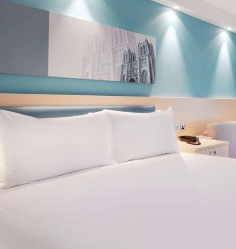 Hampton By Hilton Bristol Airport Hotel Redhill  Ngoại thất bức ảnh